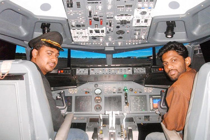 Exclusive 4-Hour Flying Simulator Experience in Bengaluru