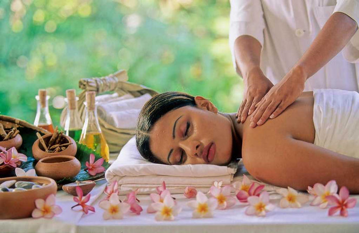 Relaxing 60-Minute Podikizhi Ayurvedic Treatment Experience for One at Ayurville – Ayurvedic Treatment & Spa Kochi