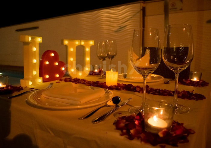 Poolside Candlelight Dining at Radisson