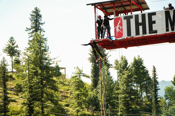 Bungee Jump Gift Box: Heart-Pounding Free-Fall Adventures Across 22 Locations in India