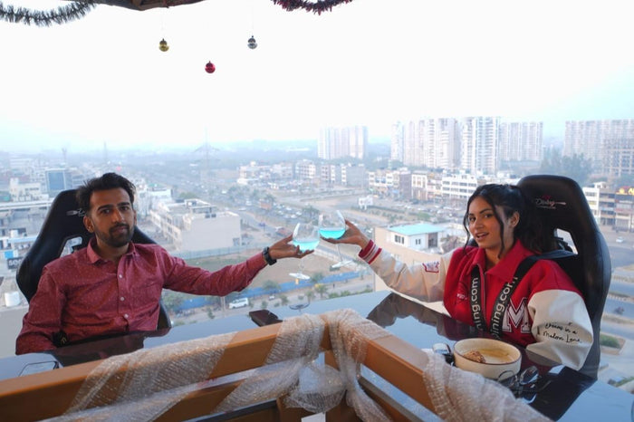 Romantic Dinner in the Sky: Unforgettable Couples Dining Across 7 Stunning Locations