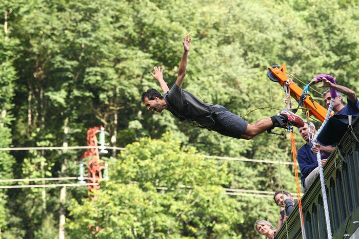 Bungee Jump Gift Box: Heart-Pounding Free-Fall Adventures Across 22 Locations in India