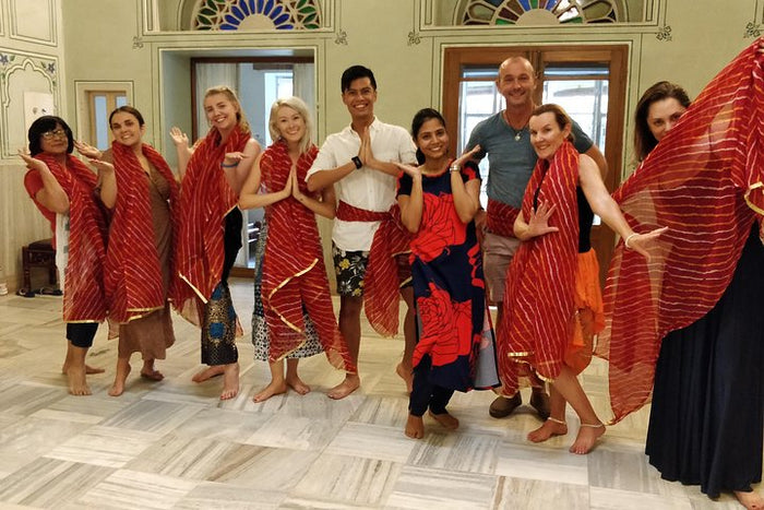 Premium Bollywood Dance Class - Groove and shake on Hindi Movie hits !