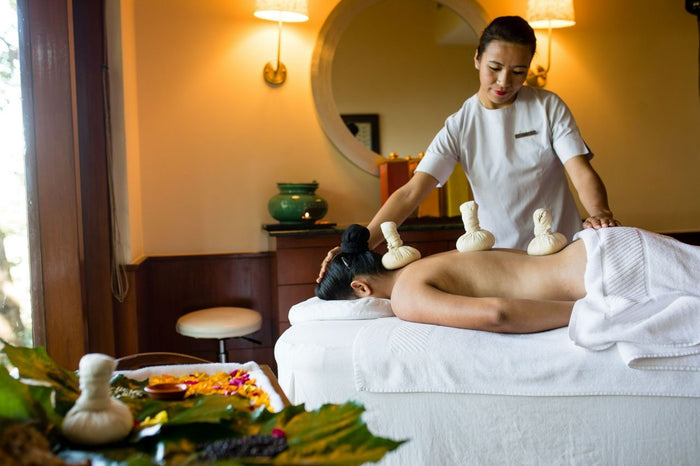 Relaxing 60-Minute Podikizhi Ayurvedic Treatment Experience for One at Ayurville – Ayurvedic Treatment & Spa Kochi