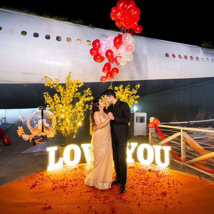 Premium Vegetarian Movie and Dining Package for Two in Delhi NCR