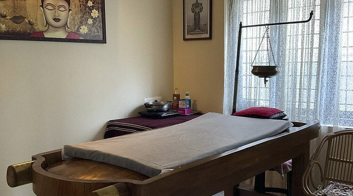 Relaxing 60-Minute Podikizhi Ayurvedic Treatment Experience for One at Ayurville – Ayurvedic Treatment & Spa Kochi