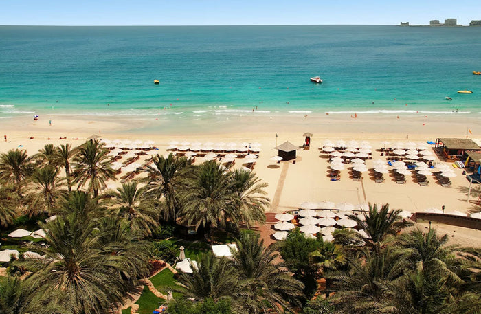 Beachfront Staycations Gift Box: Exquisite Stays by the Shore at 20+ Hotels | at Wondergifts