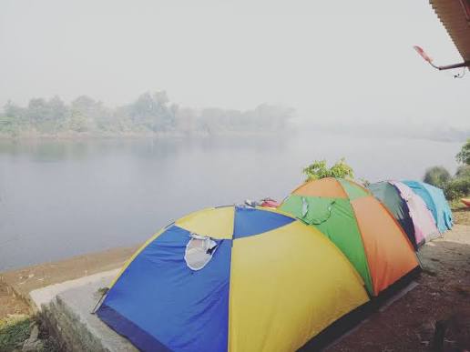 Riverside Tent Accommodation near Kolad for Adventurers
