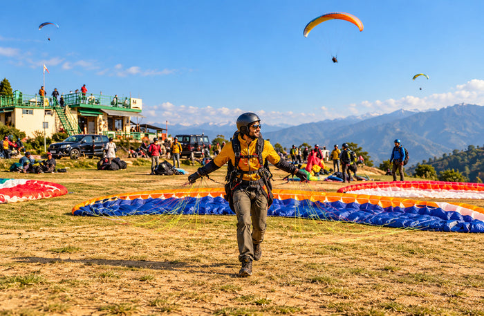 Scenic 5–10 Minute Tandem Paragliding Flight Over Jim Corbett