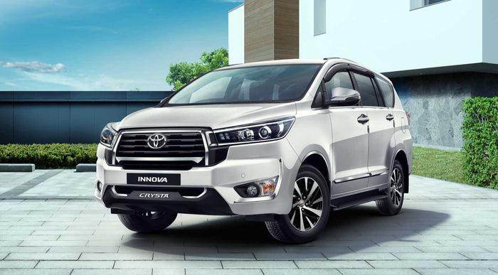 Private Toyota Innova AC Sightseeing Car with Driver in Srinagar