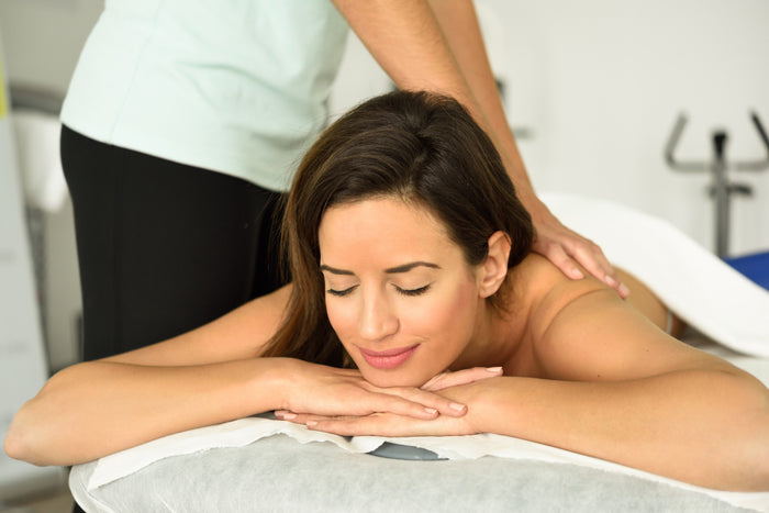 Relaxing 60-Minute Lomi Lomi Massage Experience for One at Zyrra Spa Thane
