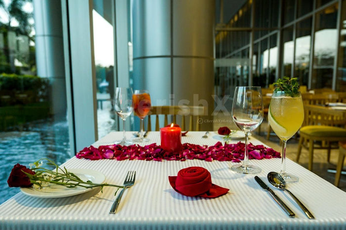 Romantic Candlelight Dining at Holiday Inn