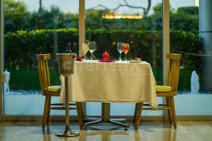 Romantic Candlelight Dining at Holiday Inn