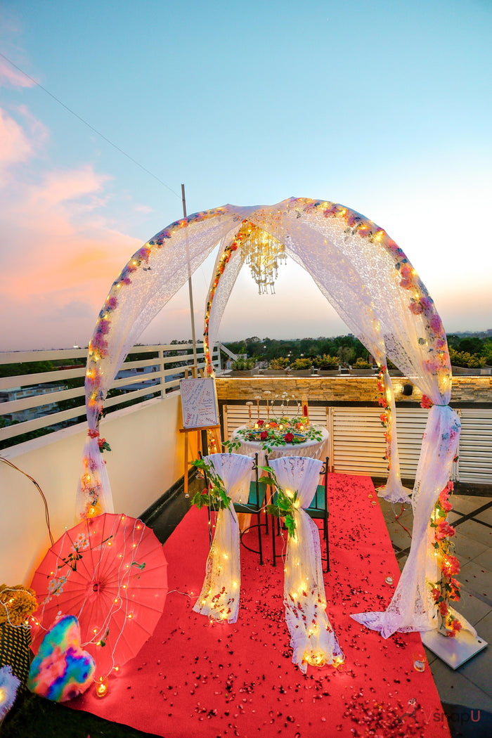 Romantic Candlelight Dinner at Gm Plaza