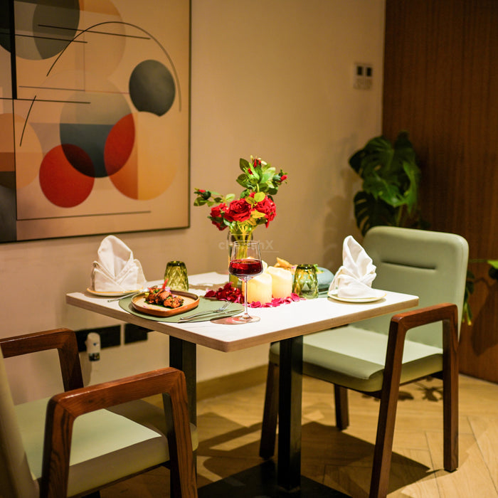 Intimate Date Dining At Ramada