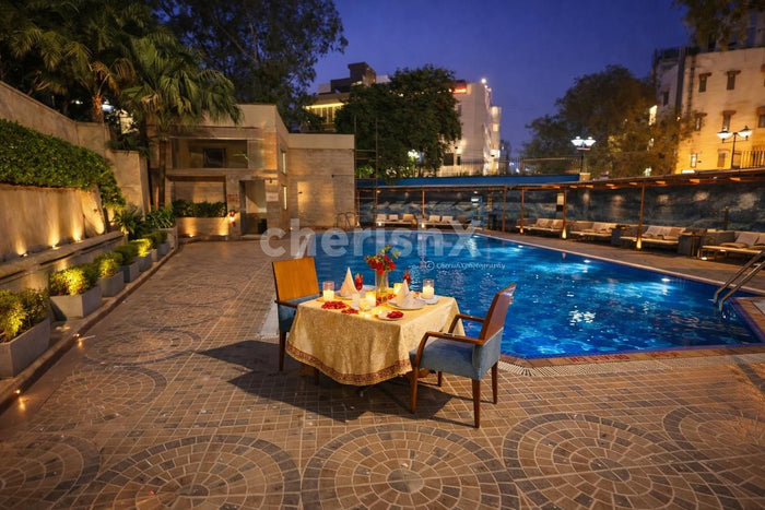Jaypee Luxury Poolside Dining Experience