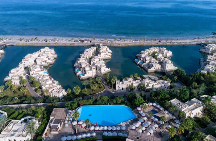Two Night Charming Escapes Experience Gift Box - Stay at One of 100 Premier Hotels | Staycation at Wondergifts