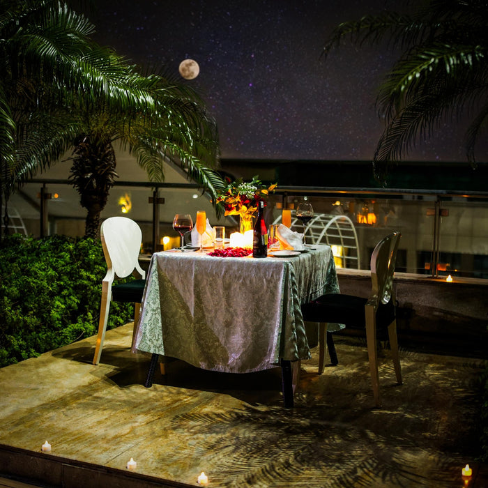 Starry Romantic Poolside Dining by Radisson