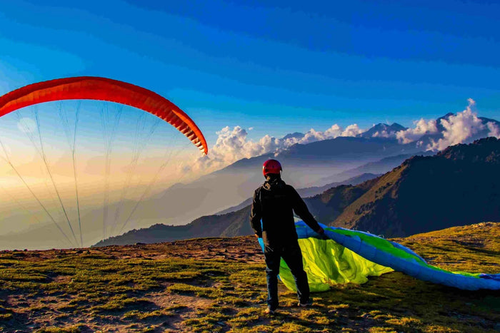 Paragliding in Bir Billing