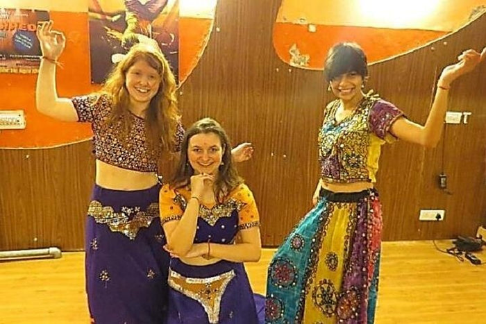 Immersive Learn to Dance like a Bollywood Star