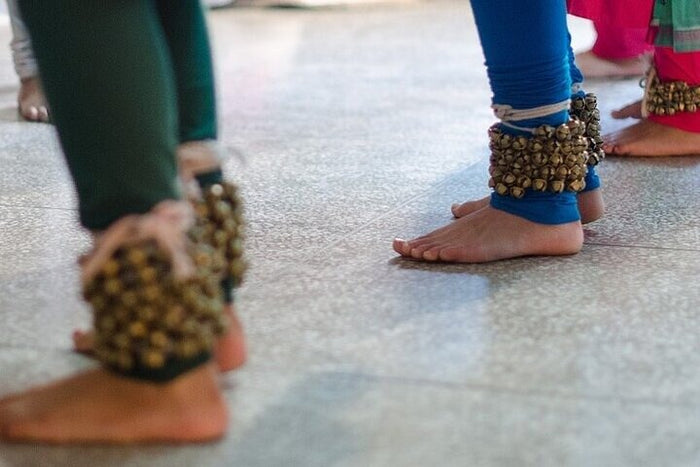 Immersive Learn to Dance like a Bollywood Star