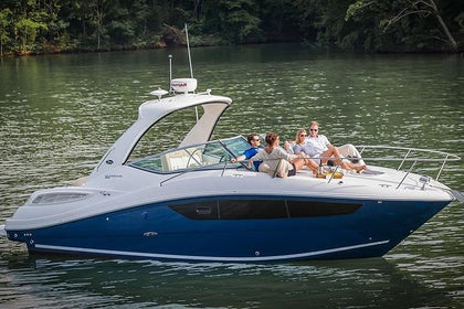 Immersive Luxury Speed Boat Cruising In Goa