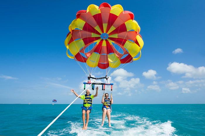Parasailing in Havelock