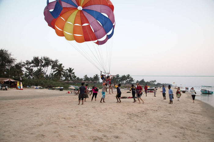Parasailing in Havelock