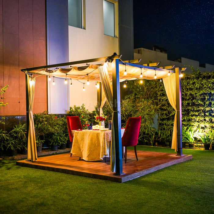 Private Cabana Dining Under the Stars at Expo Inn