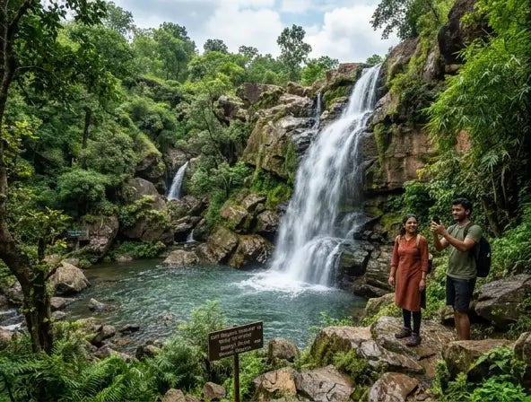 Scenic Waterfall Visit to Gidli Ghoghra & Bhanvri Dahara in Kanha