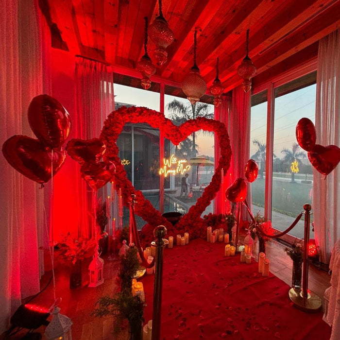 Romantic Dining Package for Two at Taj Vivanta Dwarka Delhi