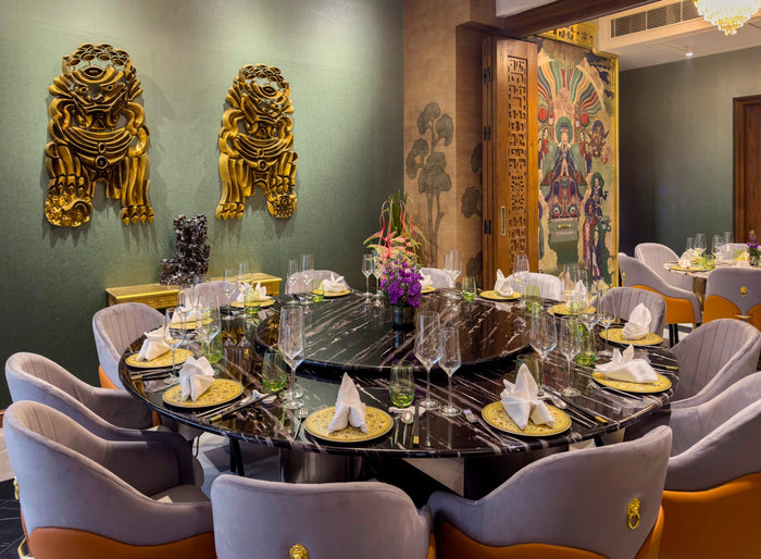 Memorable Cabana Candlelight Dinner At The Claridges, New Delhi