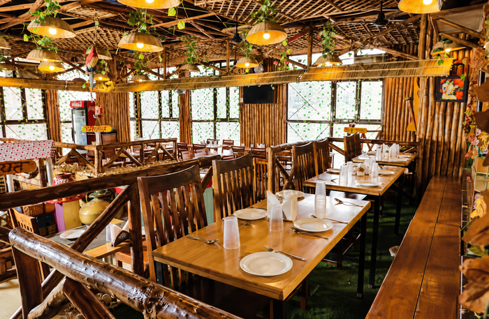 Shreejee Greater Noida - Flavourful Vegetarian Dining Experience for Two