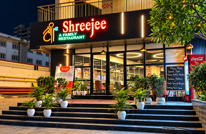Shreejee Greater Noida - Flavourful Vegetarian Dining Experience for Two