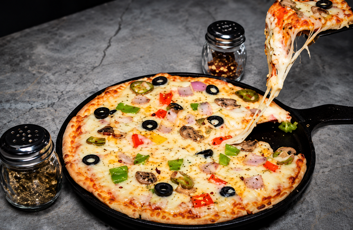 Vapour Bar Exchange Gurugram - Vibrant Dining & Bar Experience for Two