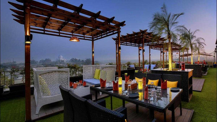 Romantic Vegetarian Private Dining Experience for Two with Taj Mahal View in Agra