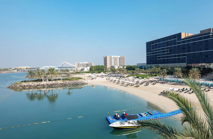 Beachfront Staycations Gift Box: Exquisite Stays by the Shore at 20+ Hotels |  at Wondergifts
