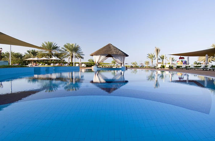 Beachfront Staycations Gift Box: Exquisite Stays by the Shore at 20+ Hotels |  at Wondergifts