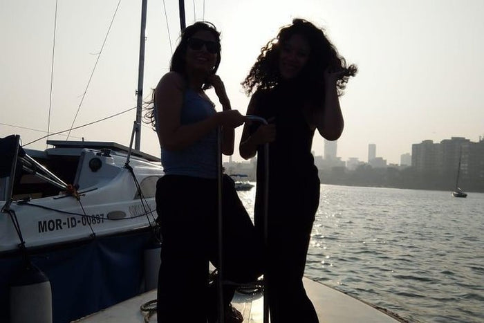 Mumbai Sky Line Sailing Excursion with Oyster Sailing