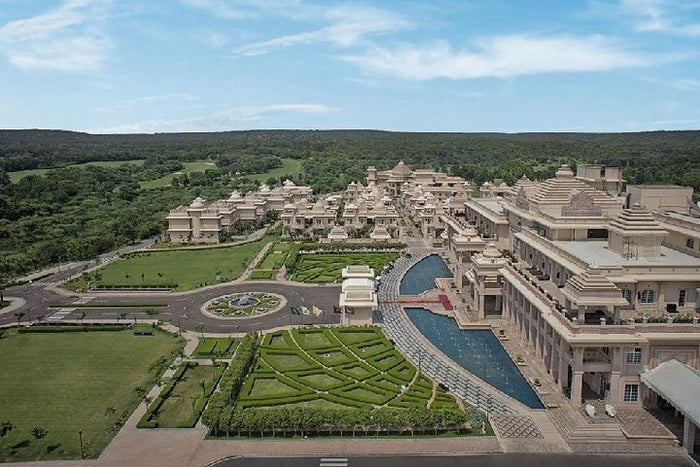 Unforgettable Jack Nicklaus Signature Golf at ITC Bharat with Private Transfer