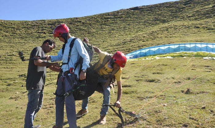 Paragliding in Srinagar