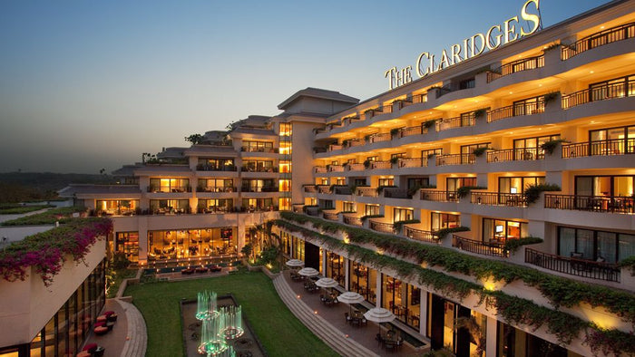 Memorable Cabana Candlelight Dinner At The Claridges, New Delhi