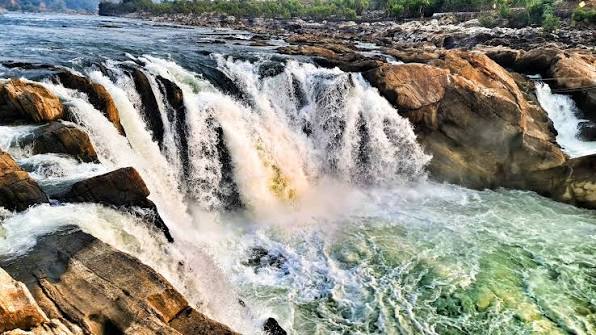 Thrilling Amodagad Waterfall Heritage Excursion near Kanha