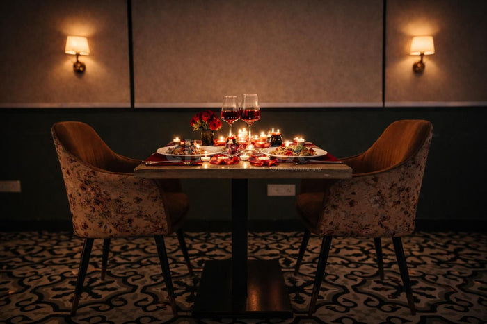 Intimate Dining at Cafe Dasos