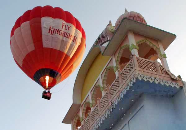 Hot Air Balloon Gift Box: Soaring Adventures Across India’s Stunning Landscapes at 6+ Locations