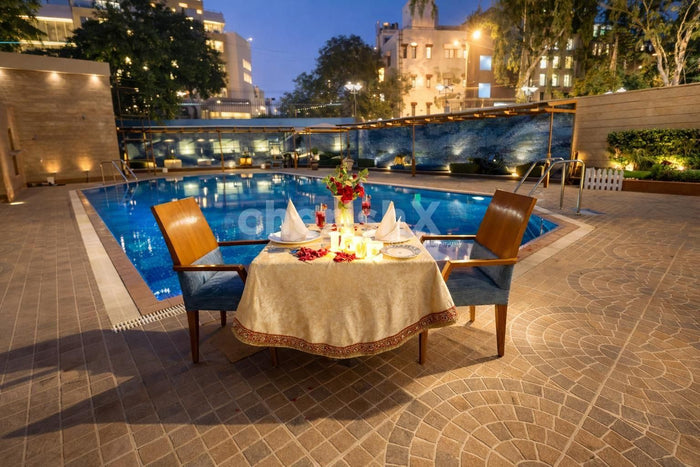 Jaypee Luxury Poolside Dining Experience