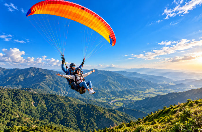 Scenic 5–10 Minute Tandem Paragliding Flight Over Jim Corbett