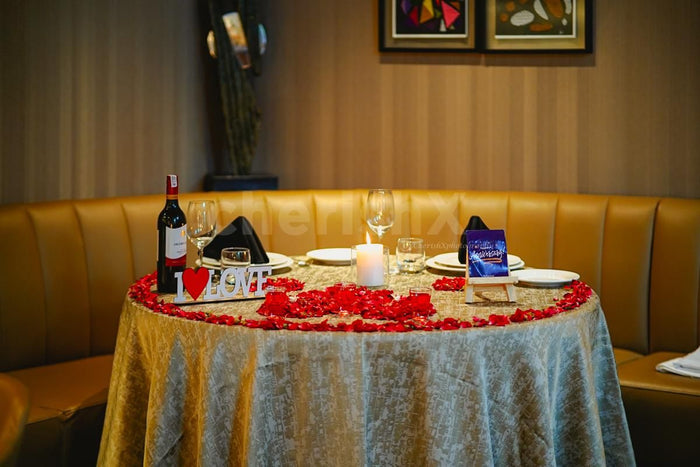 Special Candlelight Dining by Radisson
