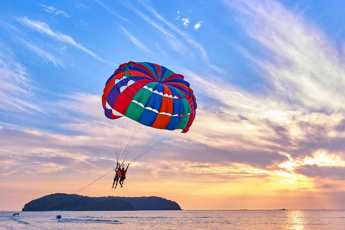 Parasailing Adventure Gift Box: Heart-Pounding Aerial Adventure for Two Across 14 Locations