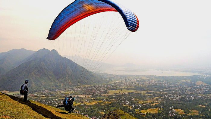 Paragliding in Srinagar
